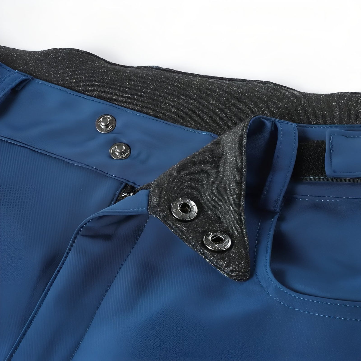 Close-up of Hiking Zip Bermuda with zipper closure - Dark Grey - Navy Blue - Black - Sky Blue - Green - Burgundy - Orange