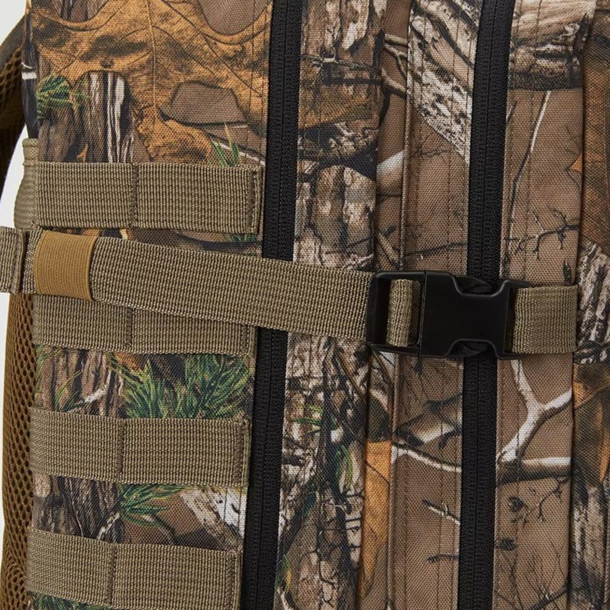 Camouflage Backpack 45L close-up strap and closure - Black and Gray - Gray and Beige - Olive Green and Beige - Black - Brown and Forest Green - Beige Brown