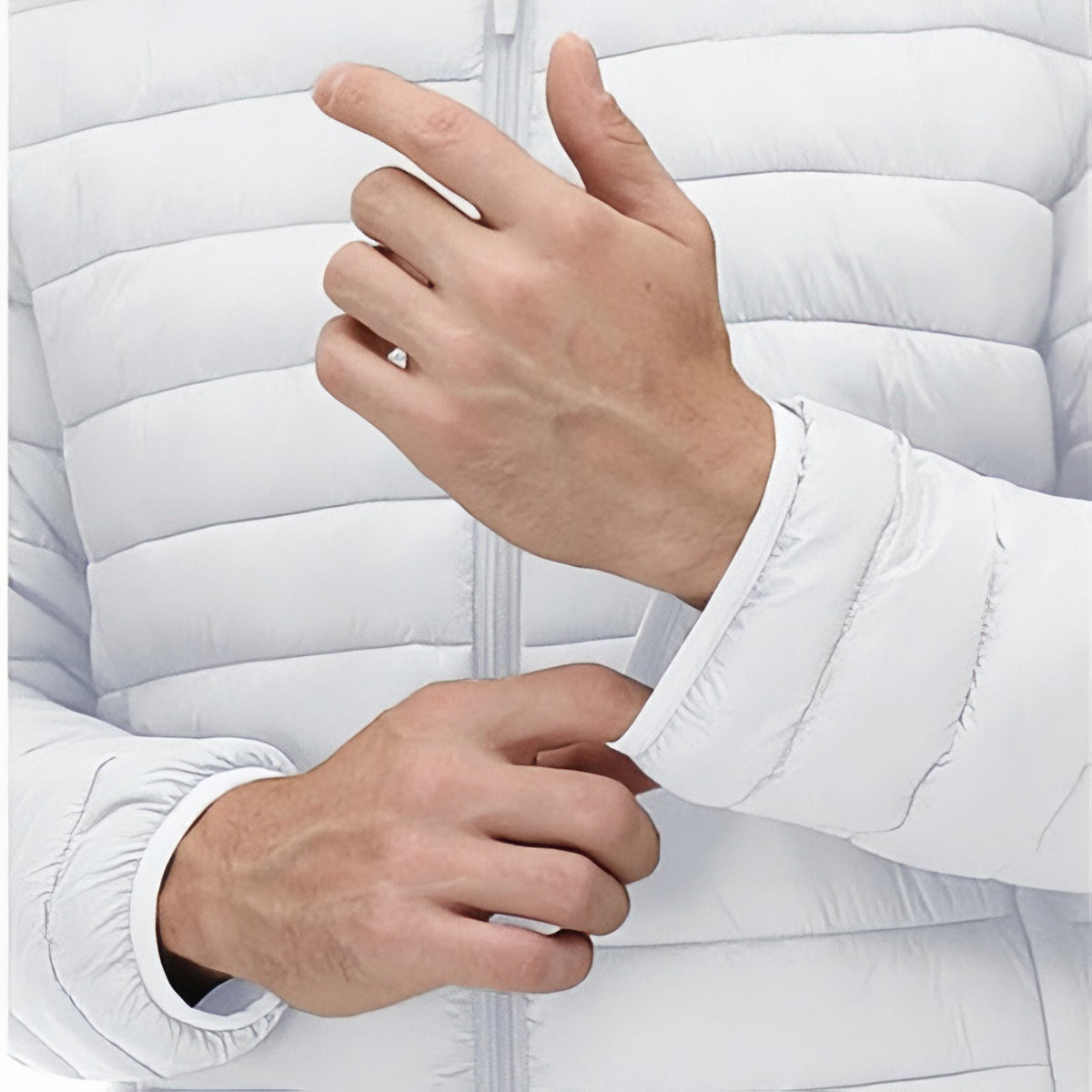 Doudoune Légère Homme Randonnée gros plan fermeture zippée - Blanc - Gris - Noir - Bleu Marine