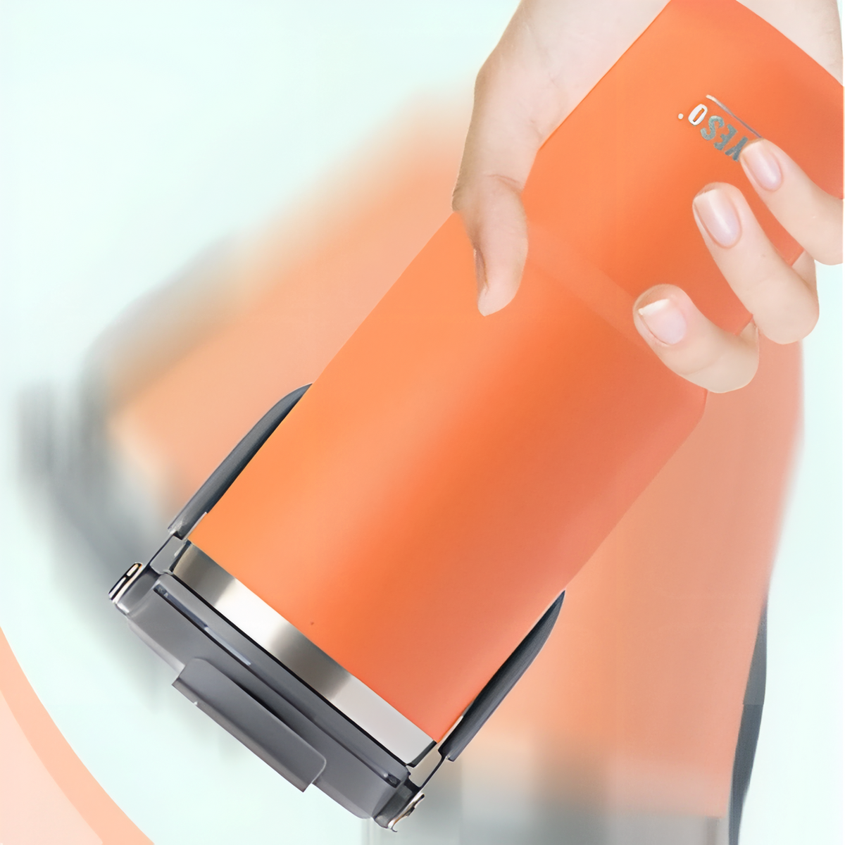 Mug Isotherme Avec Bec portée à la main - Vert Sauge - Orange Brûlé - Noir Mat - Turquoise Foncé - Blanc et Noir - Violet Clair